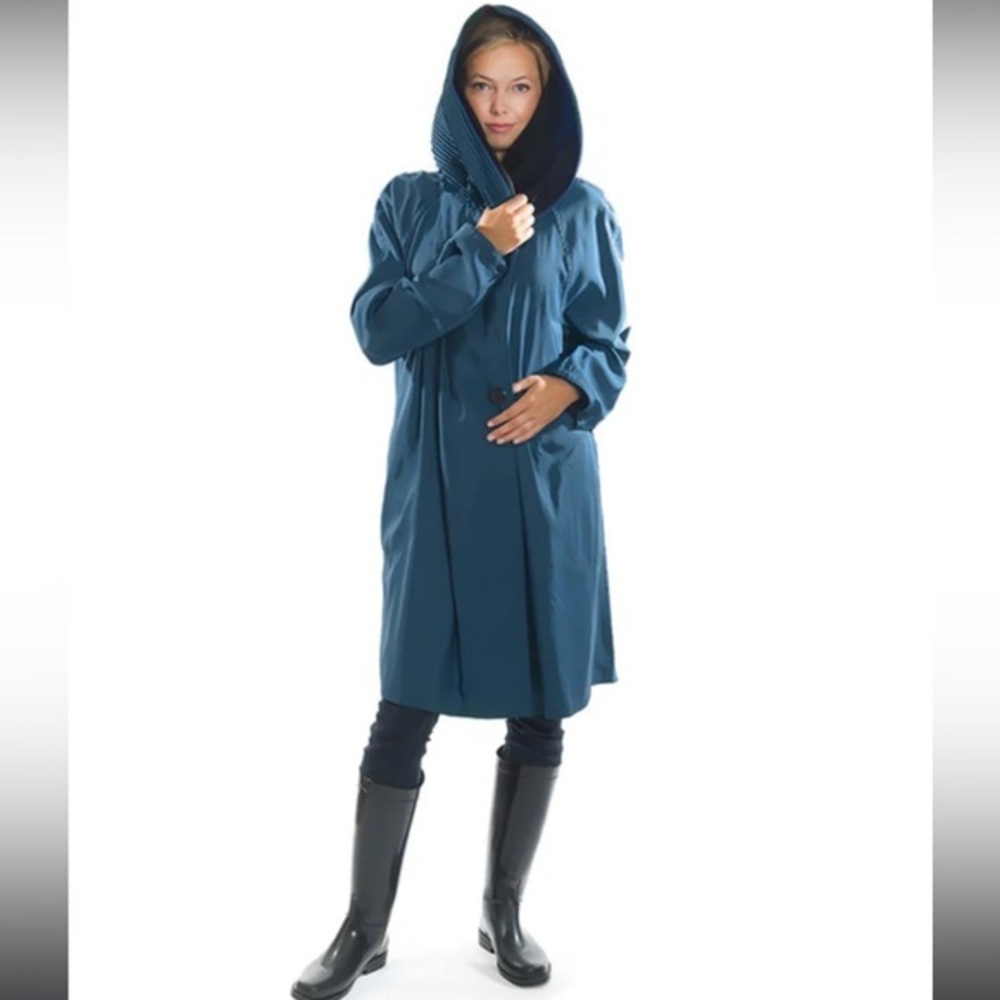 MYCRA PAC reversible hooded short donatello in sapphire